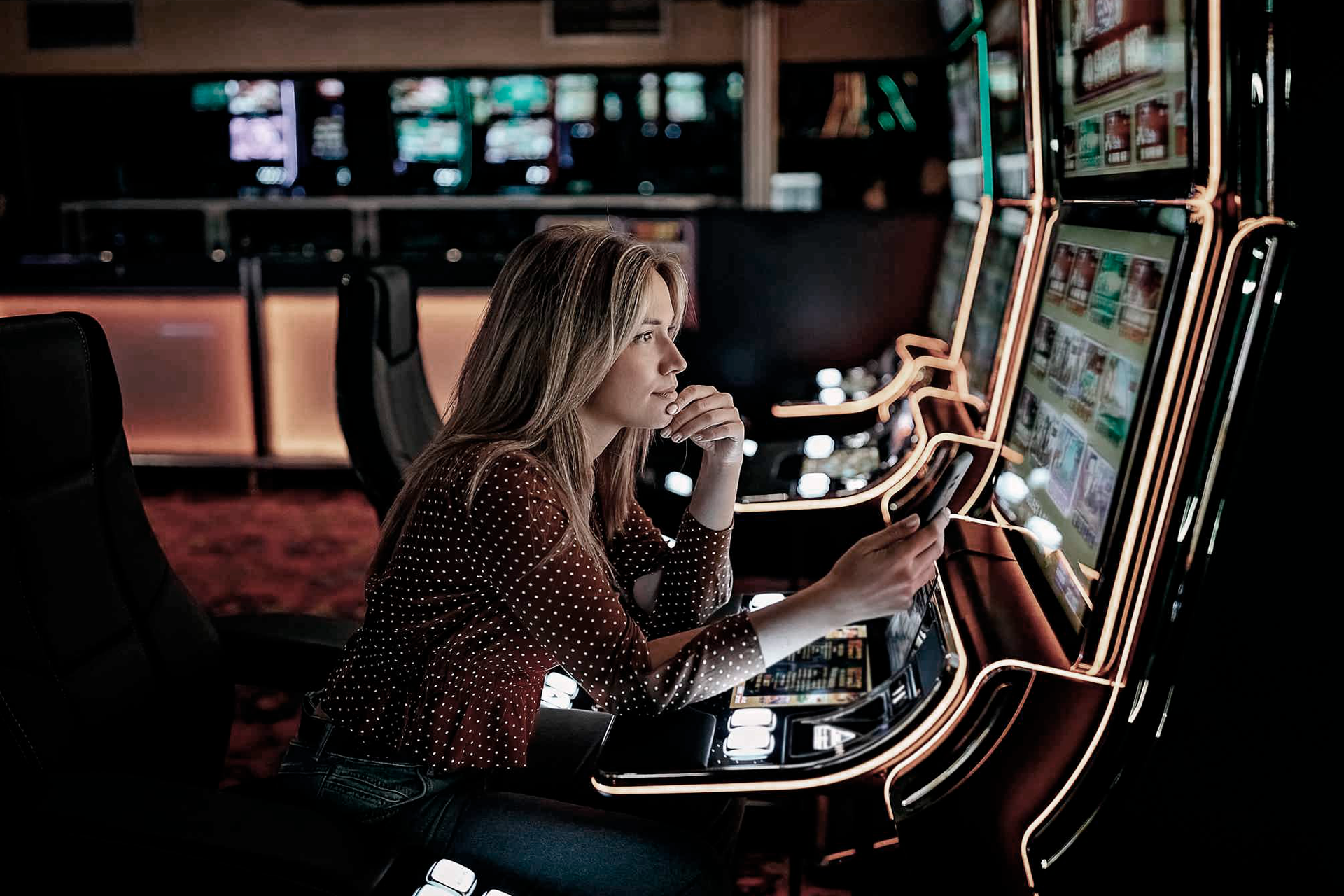 GAMBLING & GAMING